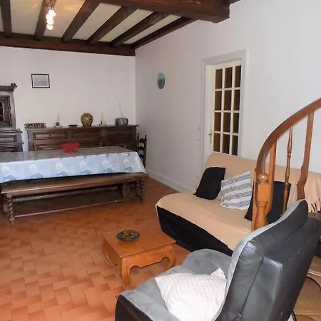 Palais Sur - Maison A Proximite De De Nauzan - Au Calme